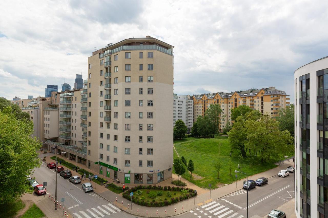 Dzielna Apartment Warsaw Wola By Noclegi Renters Esterno foto